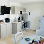 Clos Des Aigrettes -appartements A 30m Du Port De , Ile D Oleron -commerces Et Plages A Pied 4* La Cotinière