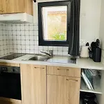 Clos Des Aigrettes -appartements A 30m Du Port De , Ile D Oleron -commerces Et Plages A Pied アパートホテル La Cotinière