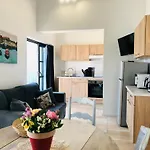 Clos Des Aigrettes -appartements A 30m Du Port De , Ile D Oleron -commerces Et Plages A Pied La Cotinière