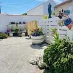 アパートホテル Clos Des Aigrettes -appartements A 30m Du Port De , Ile D Oleron -commerces Et Plages A Pied
