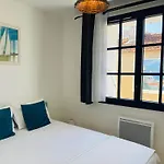 Clos Des Aigrettes -appartements A 30m Du Port De , Ile D Oleron -commerces Et Plages A Pied 4*