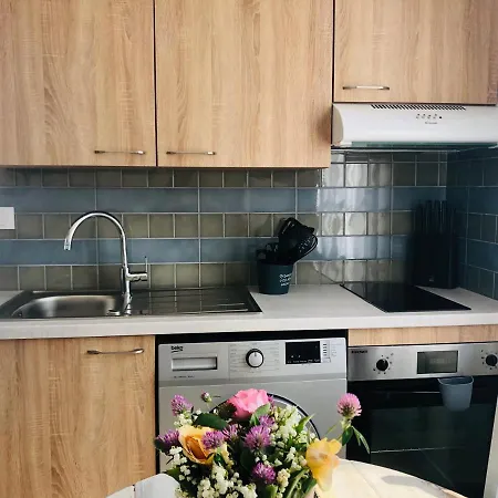 Clos Des Aigrettes -appartement De Charme Et Confort A 30m Du Port De Апарт-отель