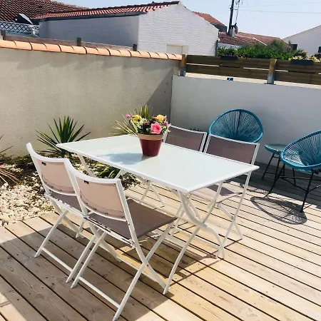 Апарт-отель Clos Des Aigrettes -appartement De Charme Et Confort A 30m Du Port De Ла-Котиньер