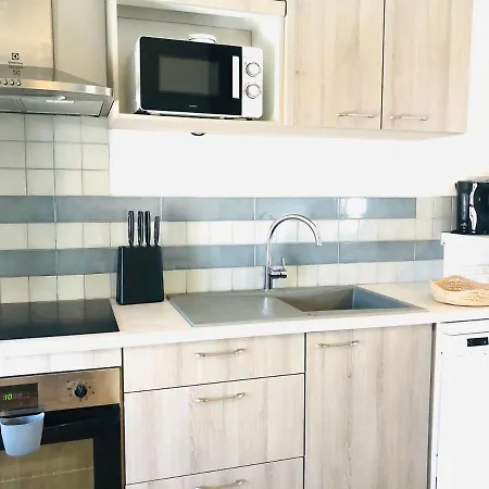 Clos Des Aigrettes -appartement De Charme Et Confort A 30m Du Port De