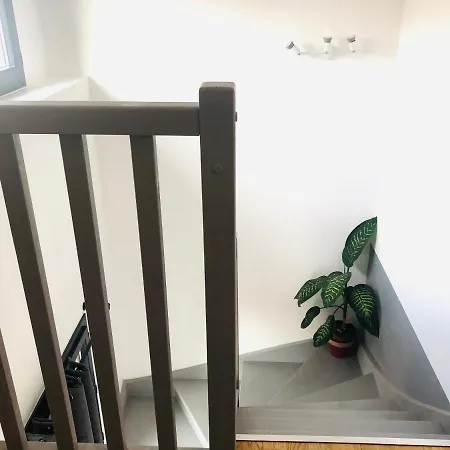 Апарт-отель Clos Des Aigrettes -appartement De Charme Et Confort A 30m Du Port De