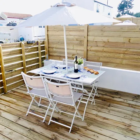 Clos Des Aigrettes -appartements A 30m Du Port De , Ile D Oleron -commerces Et Plages A Pied Aparthotel La Cotiniere