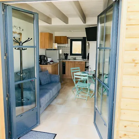 Clos Des Aigrettes -appartements A 30m Du Port De , Ile D Oleron -commerces Et Plages A Pied 4* La Cotinière