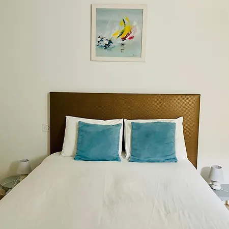 Clos Des Aigrettes -appartement De Charme Et Confort A 30m Du Port De Апарт-отель