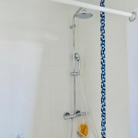 Clos Des Aigrettes -appartement De Charme Et Confort A 30m Du Port De