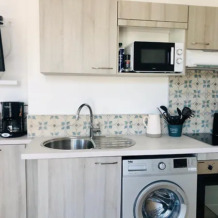 Clos Des Aigrettes -appartements A 30m Du Port De , Ile D Oleron -commerces Et Plages A Pied Hotel apartamentowy 4*