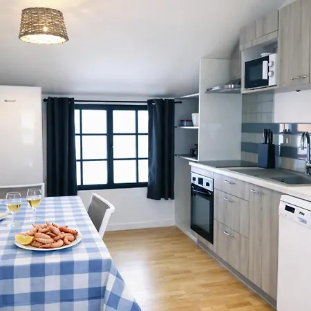 Clos Des Aigrettes -appartements A 30m Du Port De , Ile D Oleron -commerces Et Plages A Pied 4*