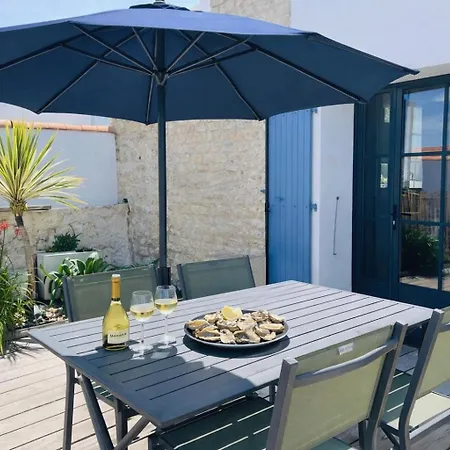 Clos Des Aigrettes -appartements A 30m Du Port De , Ile D Oleron -commerces Et Plages A Pied 4*