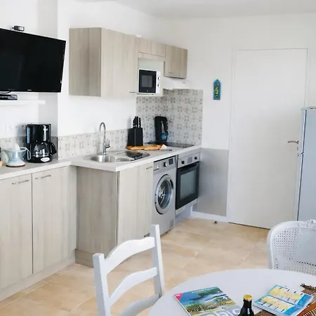 Clos Des Aigrettes -appartements A 30m Du Port De , Ile D Oleron -commerces Et Plages A Pied Hotel apartamentowy La Cotinière