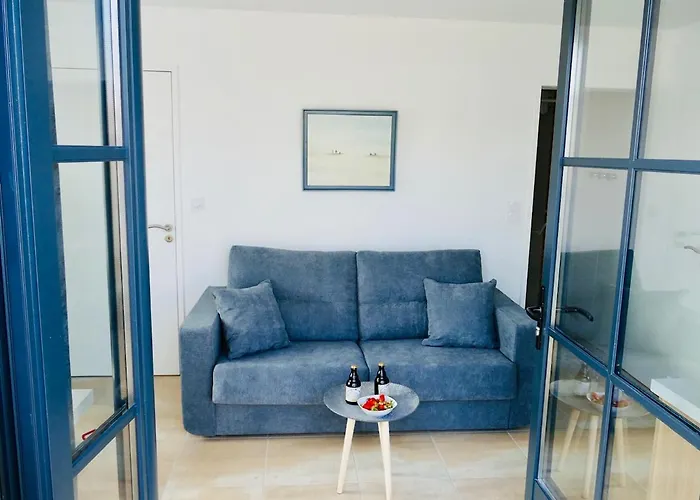 Apart-hotel Clos Des Aigrettes -6 De Charme Et Confort à 30m Du Port De 4*