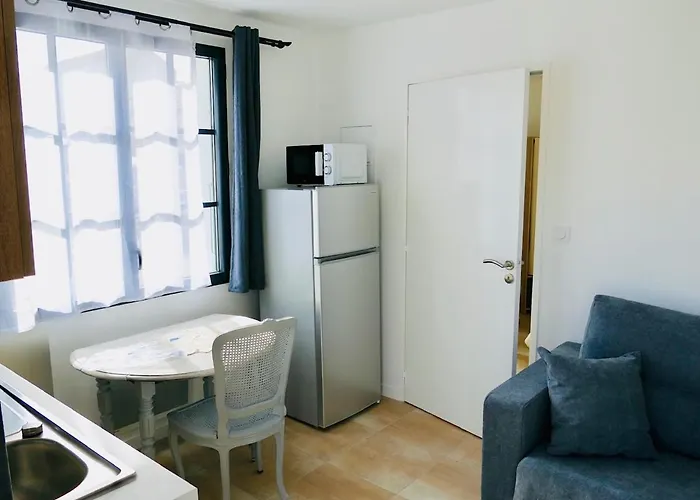 Apart-hotel Clos Des Aigrettes -6 De Charme Et Confort à 30m Du Port De 4*