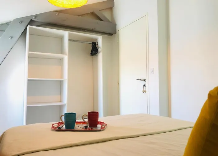 Clos Des Aigrettes -6 De Charme Et Confort à 30m Du Port De Apart-hotel 4*