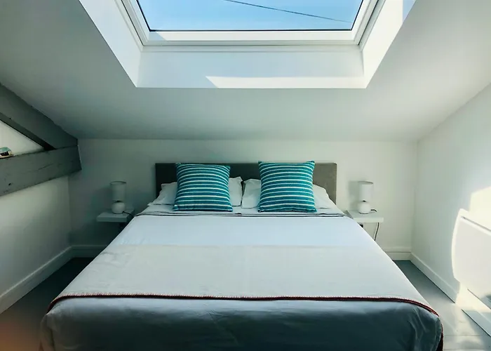 Clos Des Aigrettes -appartement De Charme Et Confort A 30m Du Port De Aparthotel