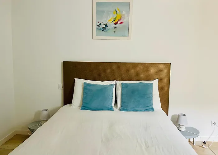 Clos Des Aigrettes -6 De Charme Et Confort à 30m Du Port De Apart-hotel